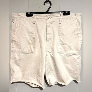 Men’s Tommy Hilfiger 38 X 9 Light Tan Khaki Shorts